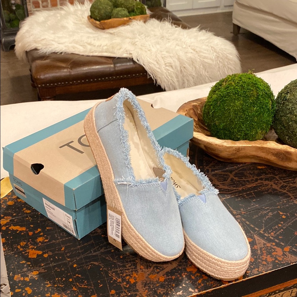 TOMS Women's Light Blue Espadrille Shoes